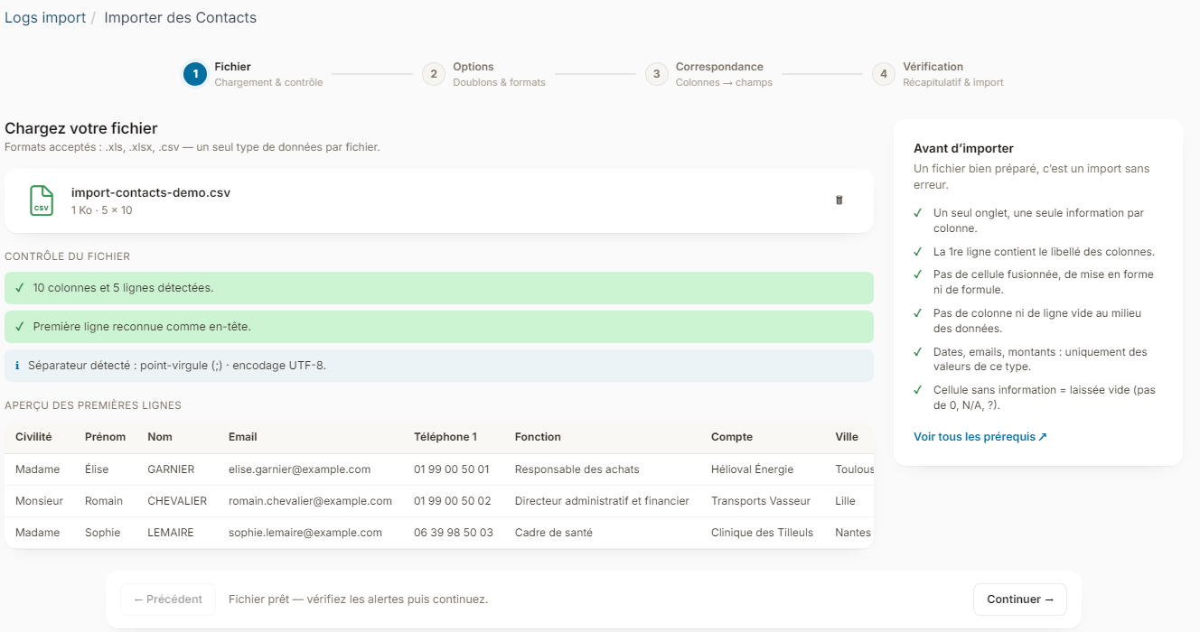 File step of the contact import: file check, preview of the first rows and prerequisites