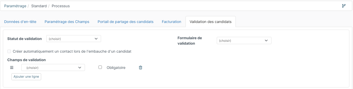 Onglet Validation des candidats d'un processus avec l'option Créer automatiquement un contact lors de l'embauche d'un candidat