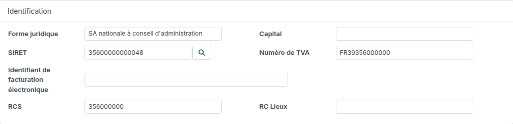 Bloc Identification rempli : forme juridique, SIRET, numéro de TVA et RCS