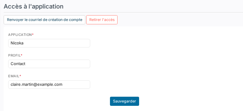 Rubrique Accès à l'application d'un contact qui a un accès : boutons Renvoyer le courriel de création de compte et Retirer l'accès