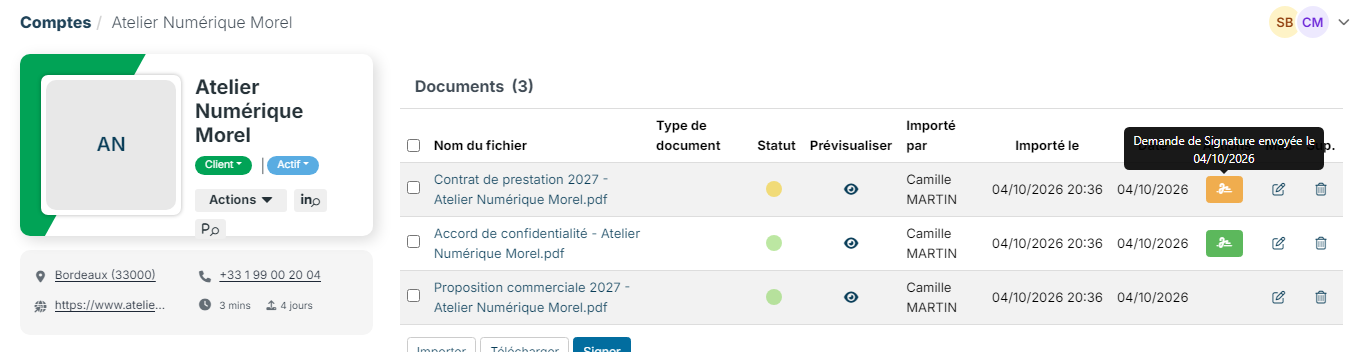Documents tab of a customer account with the Sign button and the tracking icon of a signature in progress